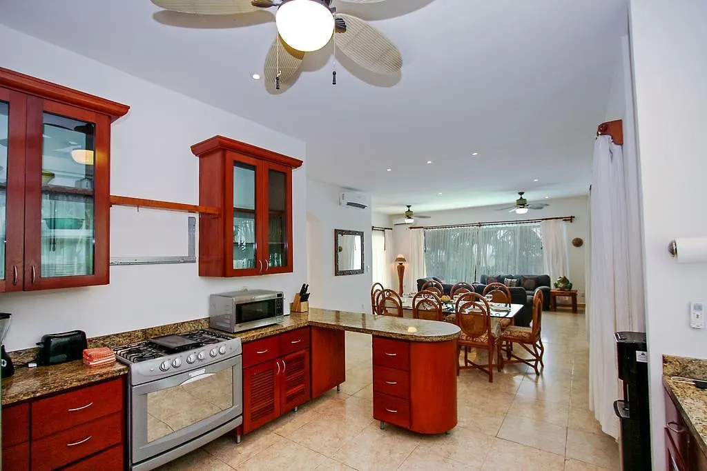 Villa Vista Del Mar - Beachside Vacation Home - At Playacar Phase I Playa del Carmen