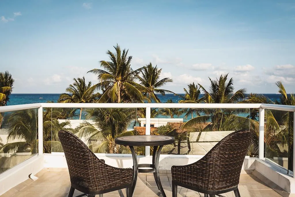 Villa Vista Del Mar - Beachside Vacation Home - At Playacar Phase I location
