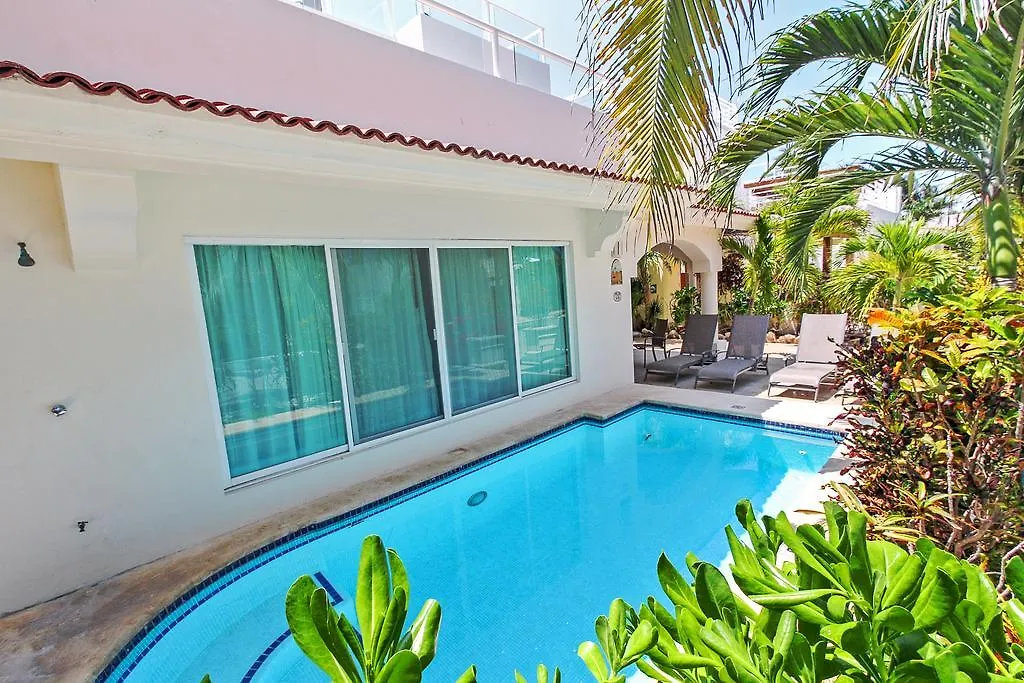 Villa Vista Del Mar - Beachside Vacation Home - At Playacar Phase I Playa del Carmen